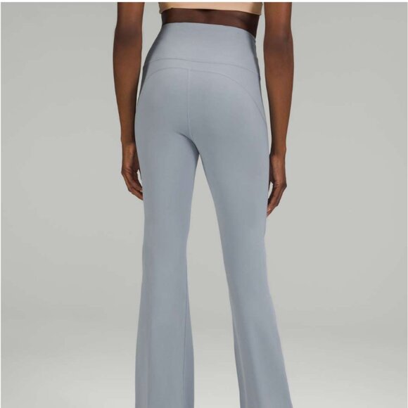 Lululemon Groove Super-High-Rise Nulu Flared Pant 32" - Chambray - Picture 2 of 5